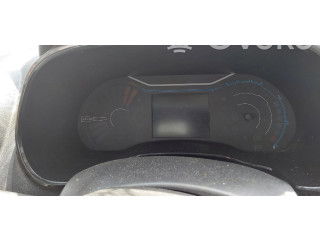 Панель приборов    Dacia Spring       