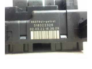 Блок предохранителей 9162321, 9162321 Volvo S80