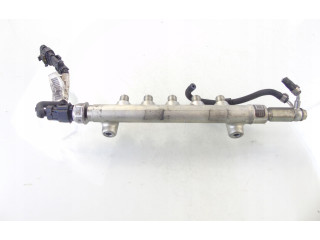 Топливная рампа 55570022 Opel Meriva B