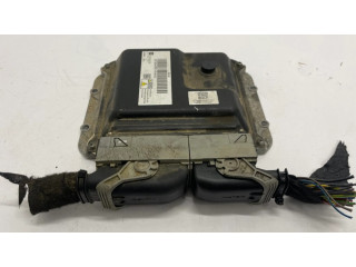 Блок управления двигателя 55596528   Opel Meriva B