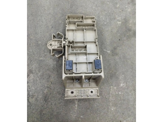 Блок предохранителей 82201FG010, 005915   Subaru Forester SH    