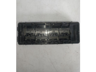 Блок управления 13505748 Chevrolet Cruze