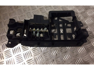   Pojistková skříňka 4E0971845   Audi A8 S8 D3 4E 2007