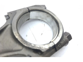  Поршень с шатуном    Peugeot 5008  