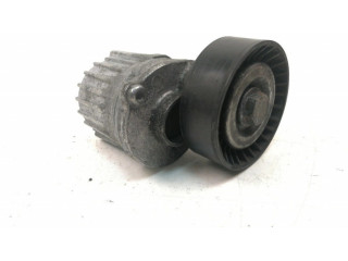 Устройство натяжки ремня