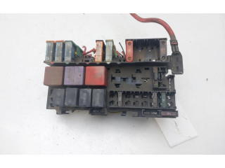 Блок предохранителей 8200029342   Renault Scenic I    