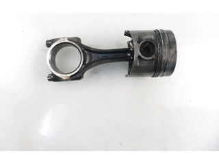 Поршень с шатуном    Nissan Trade