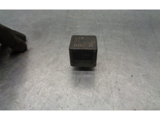 Pojistková skříňka 0332002197 Mercedes-Benz C W202 1997