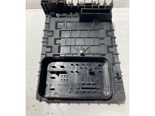 Блок предохранителей 1K0937125A, 017183071   Volkswagen Jetta V    