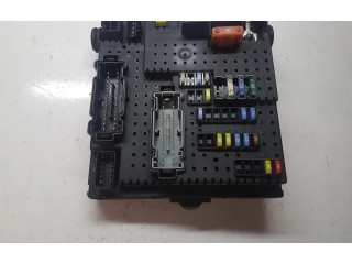 Блок предохранителей 30728512, A542 Volvo V70