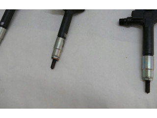 Vstřikovač 13H50 Mazda MPV II LW