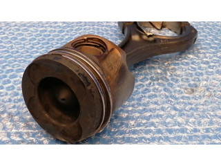 Píst 8370B Mercedes-Benz E W212 pro naftový motor 3.0