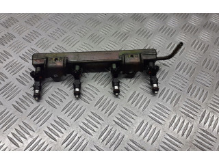 Vstřikovací lišta 16600-AX200   Nissan Micra     