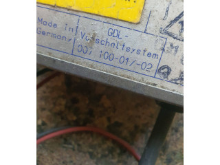 Řídící jednotka 0071000102 Audi A6 S6 C4 4A 1995