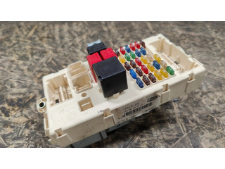 Блок предохранителей 50121010, 985000012 Maserati Quattroporte