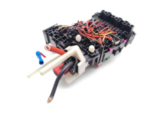 Блок предохранителей 5Q0937615 Skoda Octavia Mk3 (5E)