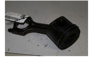 Píst BMW 1 E81 E87 pro naftový motor 2.0