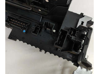   Pojistková skříňka A2129009622, A2129015205   Mercedes-Benz CLS C218 X218 2014