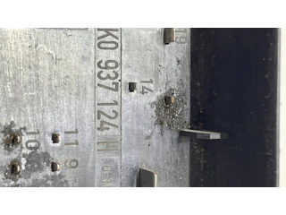 Блок предохранителей 1K0937124H, 013949631C Audi A3 S3 8L