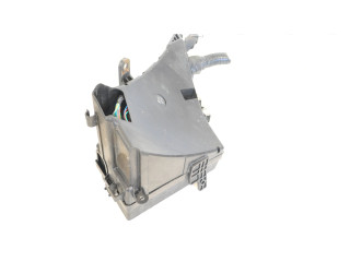 Блок предохранителей     Subaru Forester SH    