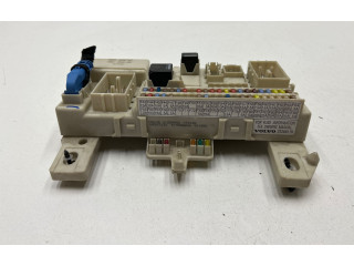 Блок предохранителей 31268178   Volvo V50    