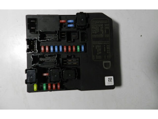 Pojistková skříňka 284B7EB33C Nissan Navara D40 2004