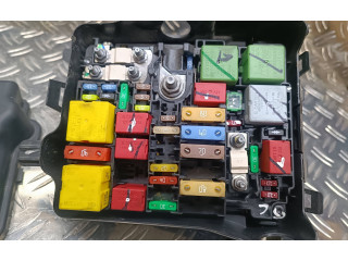 Блок предохранителей  9671924480   Peugeot 2008 I    