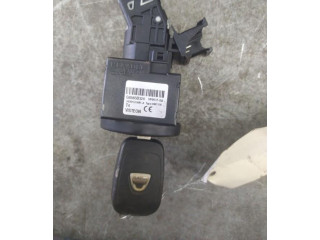 Комплект блоков управления 681037125R Dacia Sandero