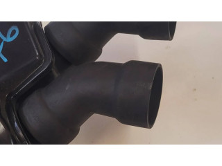 Резонатор всасывания