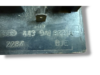 Блок предохранителей 443941822A Volkswagen Golf II