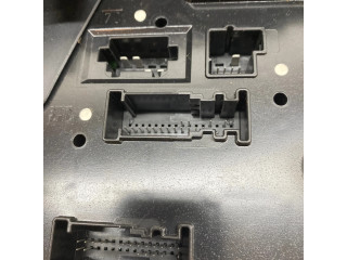 Pojistková skříňka 2129024301, 2049009001 Mercedes-Benz GLK (X204) 2012