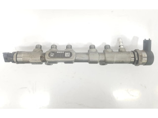 Топливная рампа AJ813370, G4D39D280AA Jaguar XE