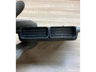 Блок управления двигателем Блок управления P30614635, S108212005E Volvo S40, V40