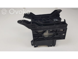 Радио/ проигрыватель CD/DVD / навигация