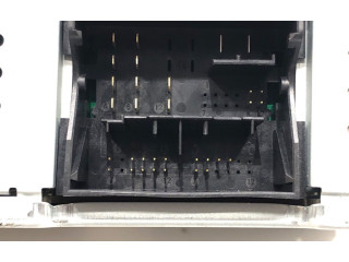 Радио/ проигрыватель CD/DVD / навигация 6V0035871D    Skoda Fabia Mk3 (NJ)