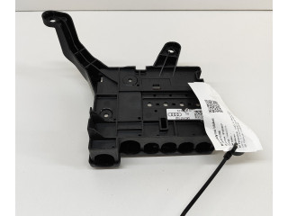 Блок предохранителей 4KE937548   Audi e-tron    