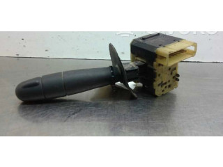 Pojistková skříňka Ручка стеклоочистителей Renault Kangoo I 1998