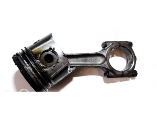 Píst Citroen Xsara pro naftový motor 2.0