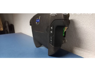 Подушка безопасности водителя 8686284 Volvo V70