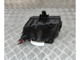 Блок предохранителей 5Q0937125B, 5Q0907361D   Skoda Superb B8 (3V)    