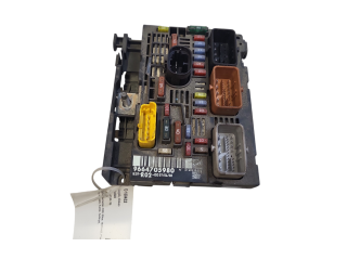 Блок предохранителей 9664705980, 9636079380   Citroen C5    