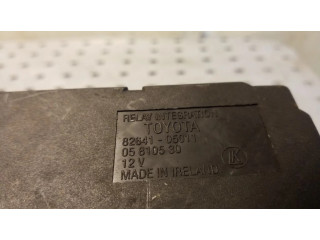 Pojistková skříňka 8264105011, 05810530 Toyota Avensis T220 2001