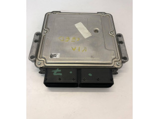 Блок управления двигателя 391402A860, 0281032115 KIA Ceed