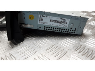 Радио/ проигрыватель CD/DVD / навигация