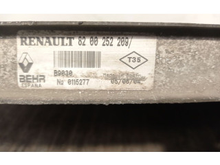 Интеркулер  8200252209, B9030BEHR   Renault Clio II 