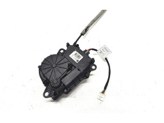 Zámek zadních dveří 737400610 BMW X1 F48 F49 2017