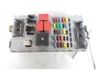 Блок предохранителей 51732917, 51732917 Fiat Idea