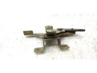 Замок багажника     Nissan Titan  -  года