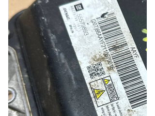 Блок управления двигателя 55579893 Opel Meriva B