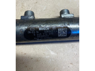 Топливная рампа 55209572, 028362L4   Saab 9-3 Ver2   для двигателя Z19Dt